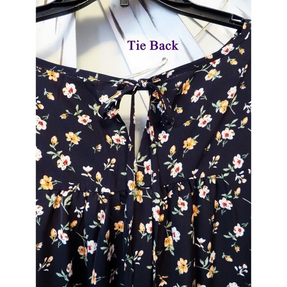 (2) 2X Black Blouses by Shein Curve Pullover W/ Ruffle Sleeve Great Condition - Picture 15 of 16